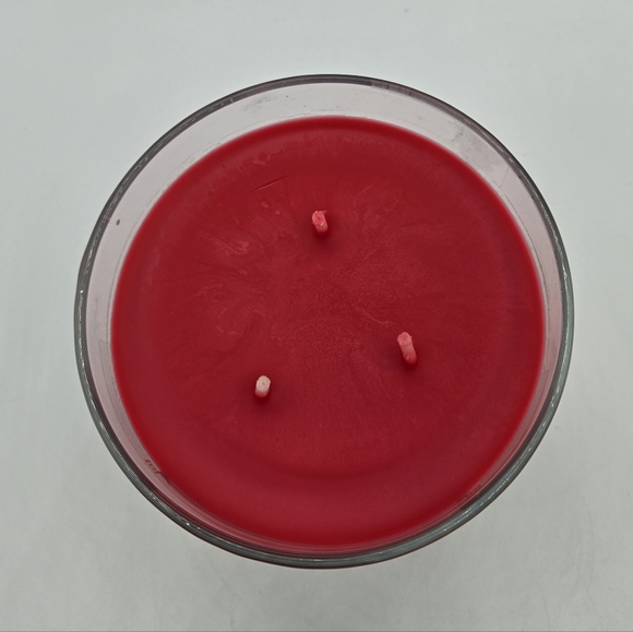 Bath & Body Works Tis the Season 3 Wick Candle - Picture 3 of 5